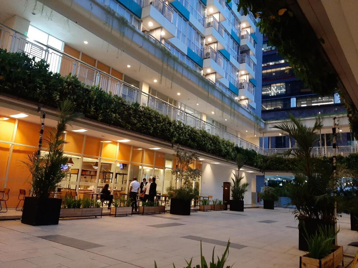 Cozy The H Residence Cawang By Bonzela Property Jakarta Eksteriør bilde